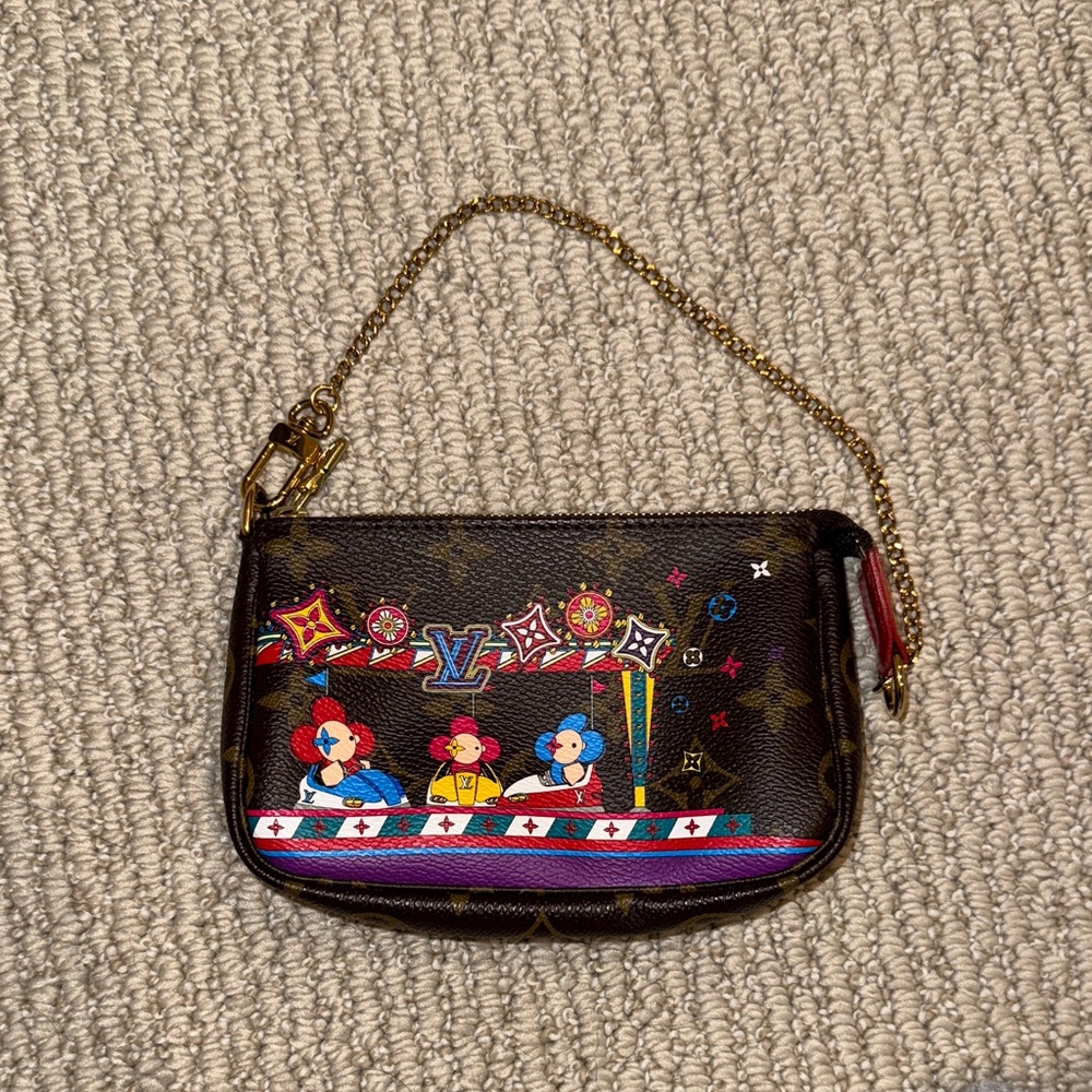 Louis Vuitton Monogram 2020 Christmas Animation Mini Pochette Accessoires
